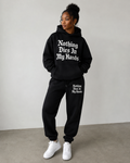"Nothing Dies In My Hands" Sweat-shirt